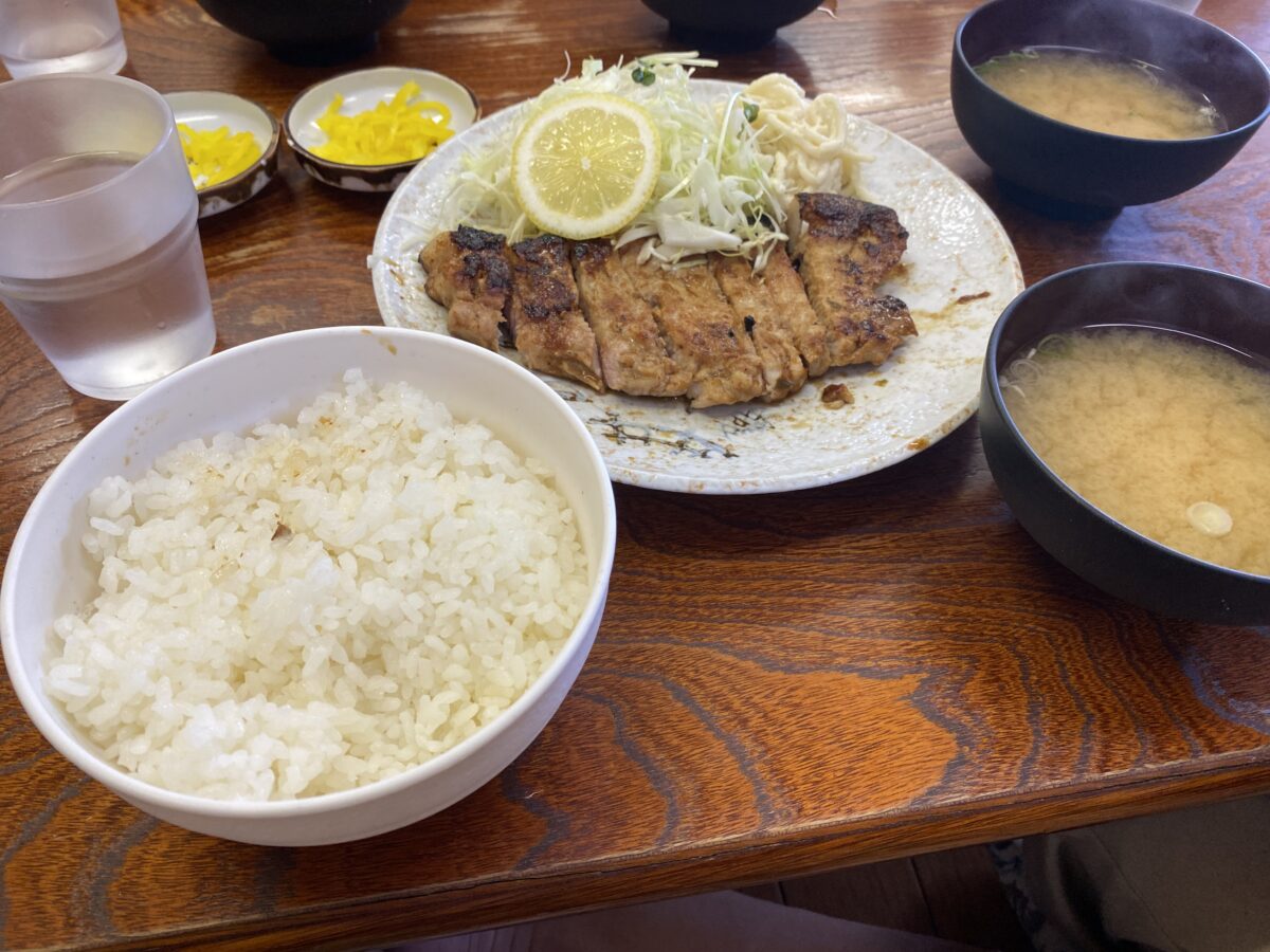 ハラヘッタす